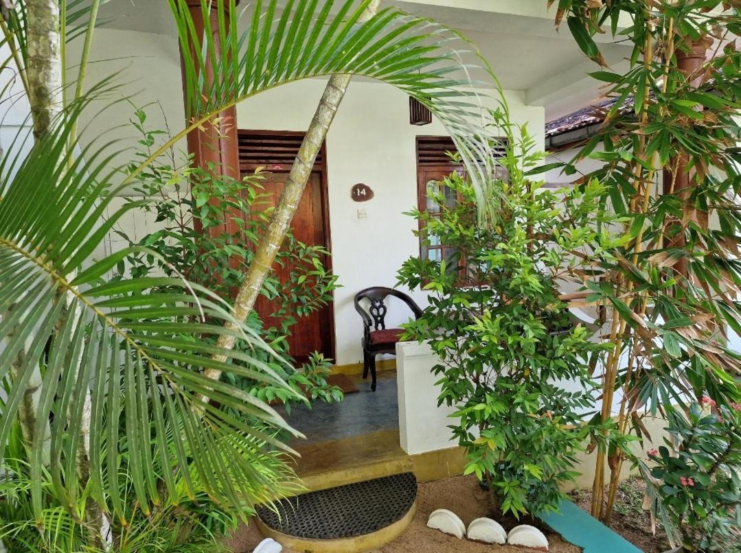 Panorama Beach Hotel Tangalle Eksteriør bilde